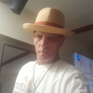 Meet your Posher, Wayne